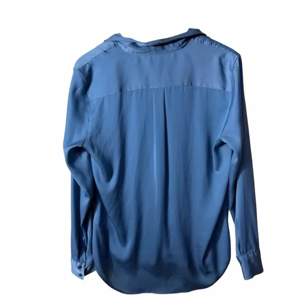Equipment Femme Keira Satin Button Down Top Size Medium - Picture 5 of 7